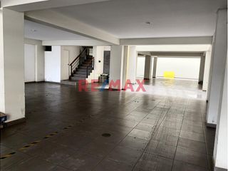 Foto 15 de Venta de acogedor departamento dúplex en 4to piso en una de las zonas residenciales mas exclusivas de la ciudad. Cerca al colegio San José Obrero y Pa