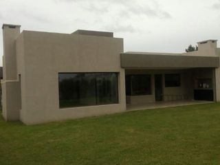 Foto 1 de Tigre, VILLANUEVA B° San Francisco, casa a estrenar