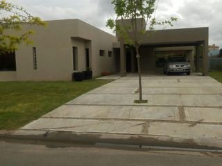 Foto 12 de Tigre, VILLANUEVA B° San Francisco, casa a estrenar