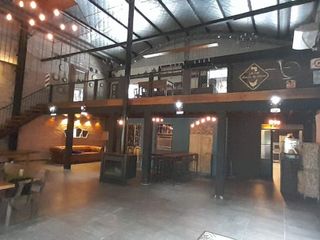 Foto 13 de SE ALQUILA LOCAL  200 M2  EN ABBOTT