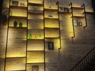 Foto 6 de SE ALQUILA LOCAL  200 M2  EN ABBOTT