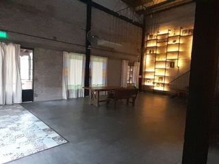 Foto 12 de SE ALQUILA LOCAL  200 M2  EN ABBOTT