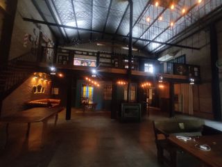Foto 7 de SE ALQUILA LOCAL  200 M2  EN ABBOTT