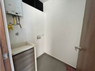 Foto 9 de Apartaestudio en Arriendo en Envigado Sector Loma del Escobero