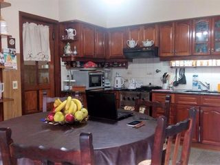 Foto 8 de Chalet en venta en Quilmes Oeste