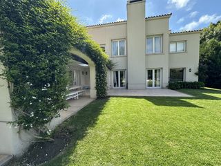 Foto 2 de Casa en Alquiler Temporada en Rumenco