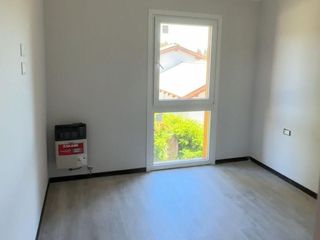Foto 16 de Venta CASA DUPLEX 3 amb 70m2 a 200m del lago - Bariloche -