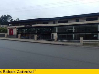 Local Comercial Oficina de venta en Autopista - Subida a Turi – código:13219