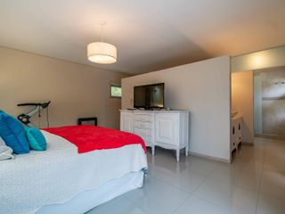VENTA/ PERMUTA - Casa - 2 dormitorios - Condominio Prosperity Lands, Roldán