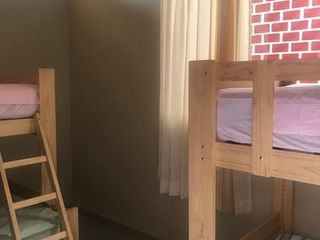 Foto 12 de Aquí tienes una casita sencilla y un entorno natural para que vivas lo que realmente importa: tu propia vida, a tu manera. Solo o en compañía.