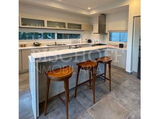 Foto 5 de EXCELENTE CASA EN VILLA ROBLES BARRIO II ALBATROS  PARTIDO DE LA COSTA