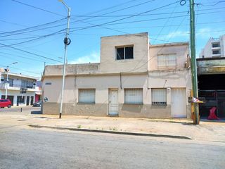 Venta de Casa sobre Avenida Belgrano 5400