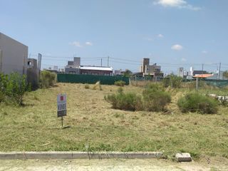 Foto 1 de Lote en venta en el corazón de Villa Juana - Córdoba