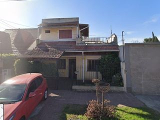Foto 2 de Casa PH en venta en Villa Luzuriaga