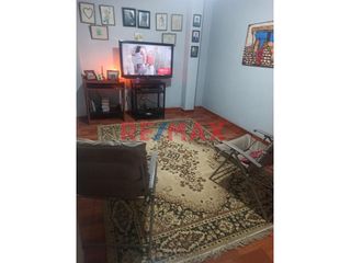 Foto 17 de ¡Oportunidad única! Hermosa casa amoblada, de tres pisos ubicada en una zona estratégica del Distrito de Comas, cerca de Av. El Retablo y Av. Universi