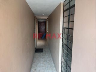 Foto 6 de ¡Oportunidad única! Hermosa casa amoblada, de tres pisos ubicada en una zona estratégica del Distrito de Comas, cerca de Av. El Retablo y Av. Universi