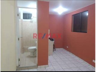 Foto 11 de ¡Oportunidad única! Hermosa casa amoblada, de tres pisos ubicada en una zona estratégica del Distrito de Comas, cerca de Av. El Retablo y Av. Universi