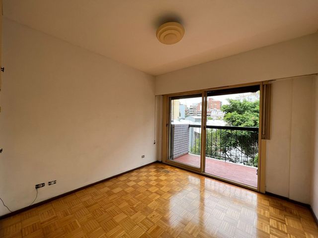ALQUILER DPTO 4 AMB CABALLITO CON COCHERA Y BALCON