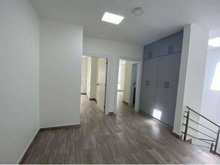 Foto 3 de Casa de Venta en Manta Zona Sur