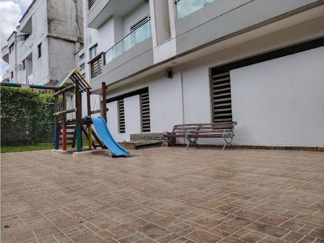 Se vende apto en el barrio villa santos Barranquilla