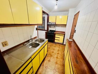 Alquiler de departamento- 4 amb, cochera-Recoleta