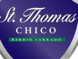 Saint Thomas Chico | Cerca de la entrada!