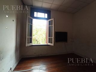 Oficina con Area de Deposito en Alquiler
