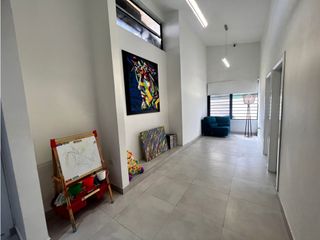 Foto 6 de SE VENDE CASA REMODELADA EN EL BARRIO BAVARIA , SANTA MARTA