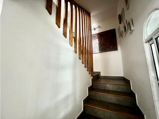 Foto 5 de SE VENDE CASA REMODELADA EN EL BARRIO BAVARIA , SANTA MARTA