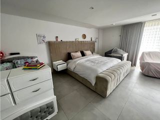 Foto 7 de SE VENDE CASA REMODELADA EN EL BARRIO BAVARIA , SANTA MARTA