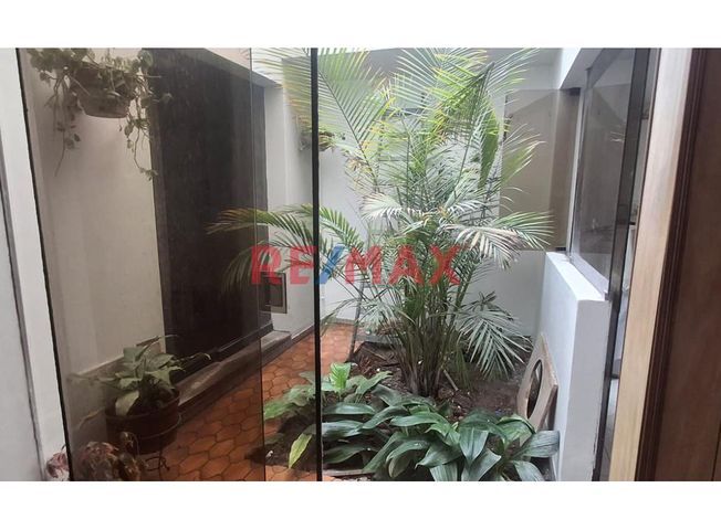 Casa en Venta en Santiago de Surco - Mehr