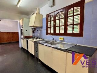 Foto 3 de URQUIZA 2.300 - CASA EN VENTA - MACROCENTRO