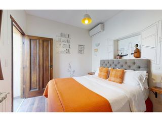 VENTA -  Hotel estilo art noveau San Telmo.