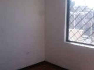 Foto 15 de VENTA DE CASA SECTOR EL INCA SEMI REMODELADA 2 PISOS 3 DORMITORIOS