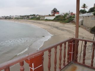 Se Alquila Casa Frente al Mar en Ballenita