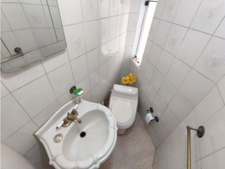 Foto 6 de LA MOLINA - VENTA LINDA CASA - ÁREA 300 m2
