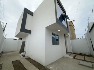Foto 16 de CASA MODERNA CERCA AL NUEVO HOSPITAL DEL IESS, MANTA