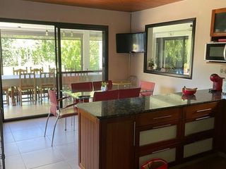 Foto 5 de Casa en venta - 4 Dormitorios 5 Baños - Cocheras - 850Mts2 - Escobar