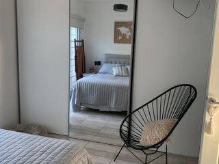 venta - PH en  Villa Real 2 ambientes con gran patio y cochera