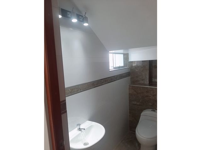 VENTA DE HERMOSO DÚPLEX EN HUANCAYO