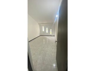 Foto 9 de ALQUILO CASA USO COMERCIAL EN CIUDAD 2000