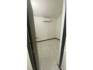 Foto 13 de ALQUILO CASA USO COMERCIAL EN CIUDAD 2000