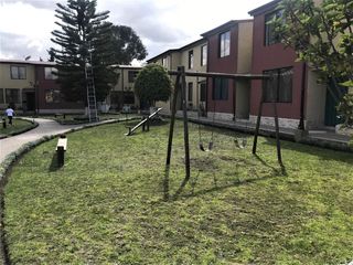Foto 2 de Casa Venta Amplia-Cómoda Norte/Sector Calderón