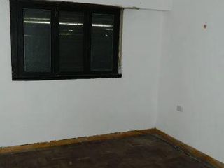 Casa en venta - 3 dormitorios 1 baño - Cochera  - 110 mts2 - La Plata