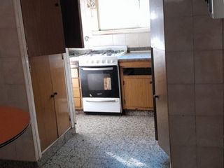 Foto 5 de VENTA: CHALET 3 AMB. + COC. COM. + GARAGE + PATIO CON PARRILLA. SGO. DEL ESTERO CASI PASO