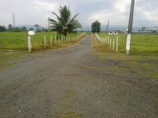 Foto 1 de Venta de Hacienda Via Santo Domingo - Quevedo