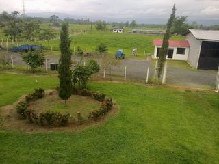 Foto 8 de Venta de Hacienda Via Santo Domingo - Quevedo