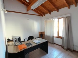 Oficina  en  Centro de Bariloche  Alquiler y Venta