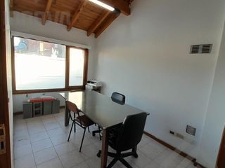 Oficina  en  Centro de Bariloche  Alquiler y Venta