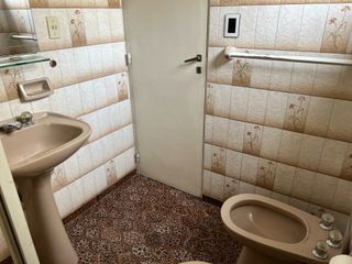 Venta Departamento 3 ambientes al frente balcón